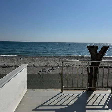 Beachfront Paradise * Leptokaryá